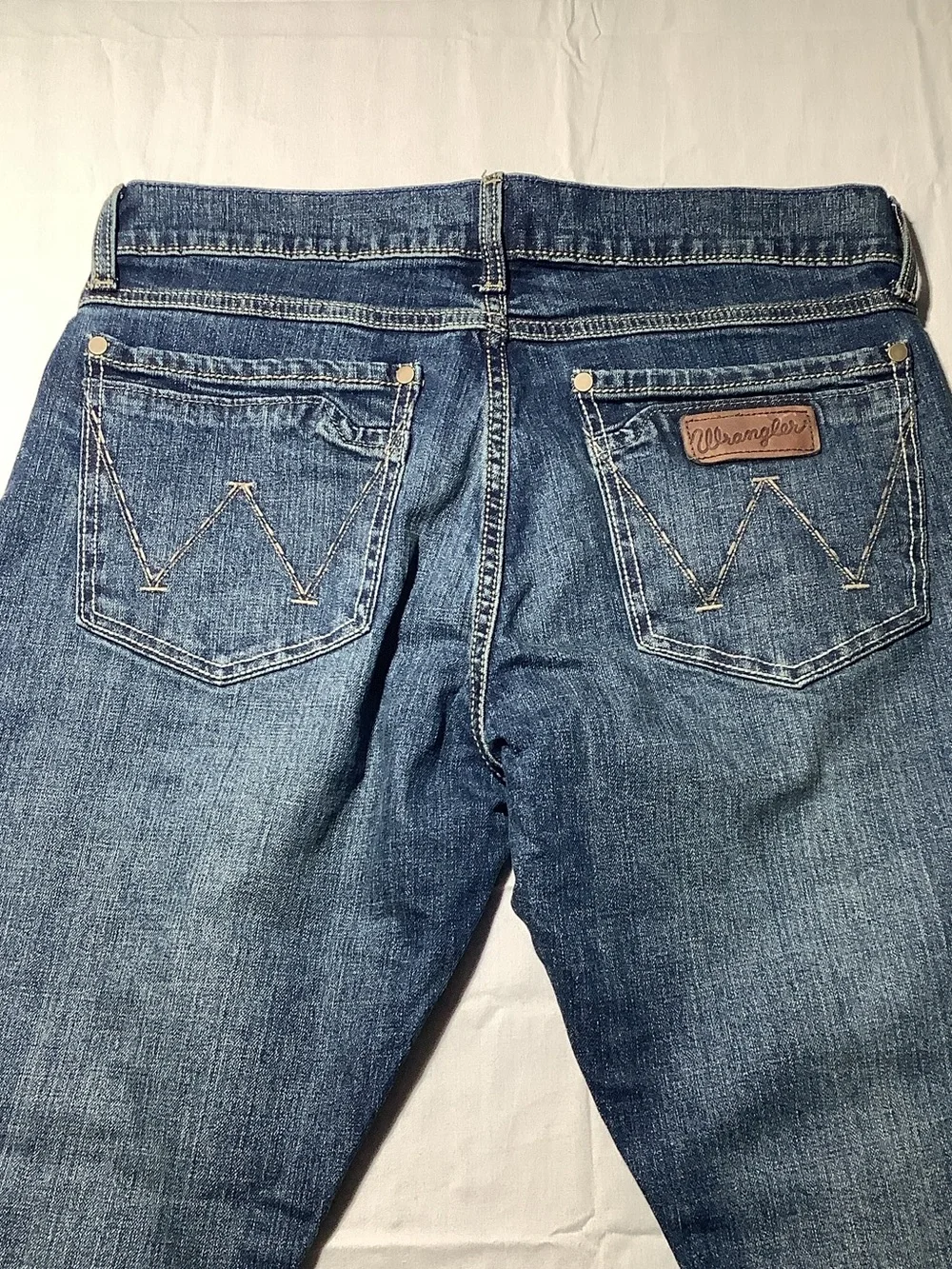 Wrangler Retro durable smart subtle